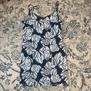 NWOTs White House Black Market embellished cocktail dress size 2